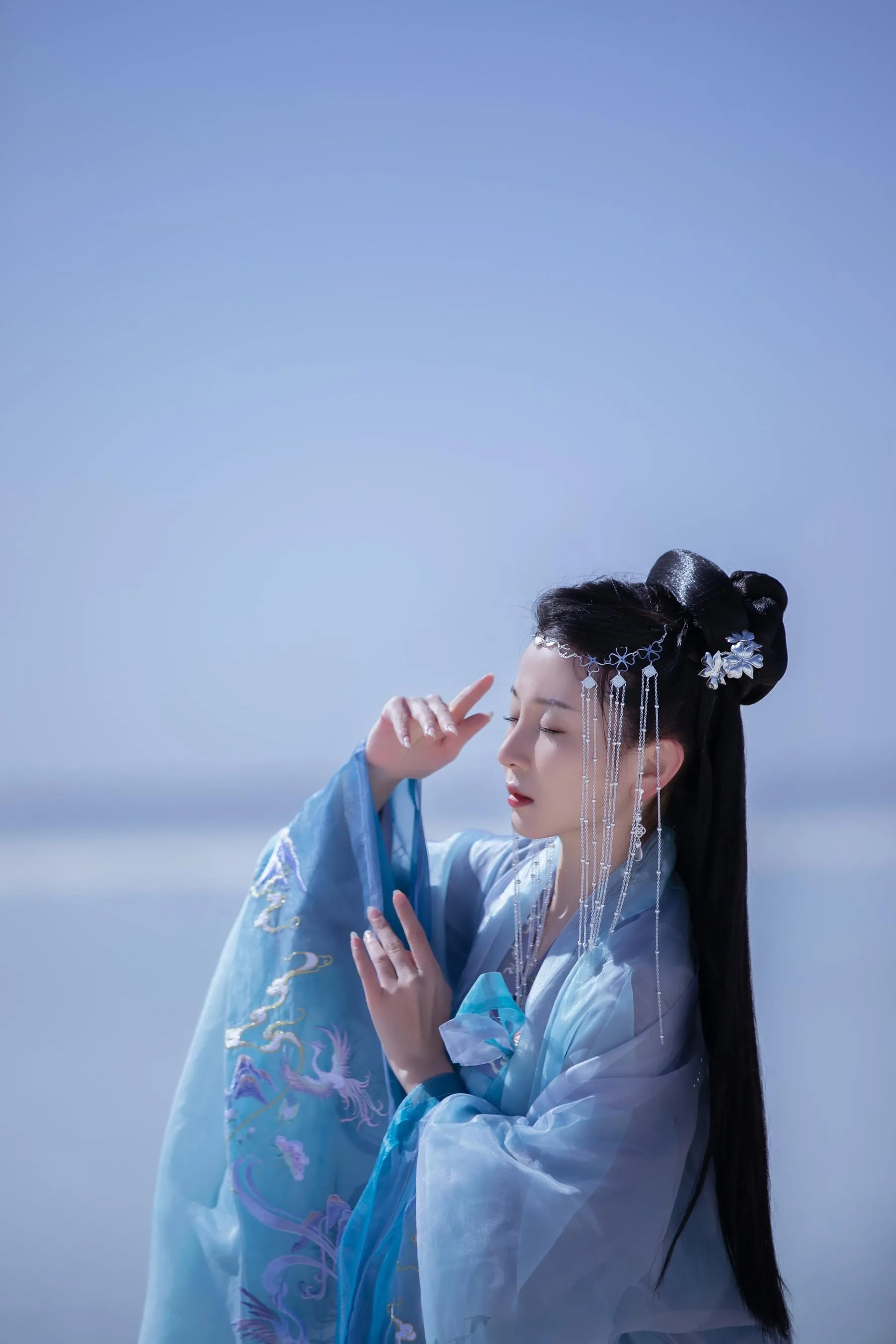 [YITUYU艺图语]2022.08.13 风铃响，故人归 小猫里奈 [22P]插图7